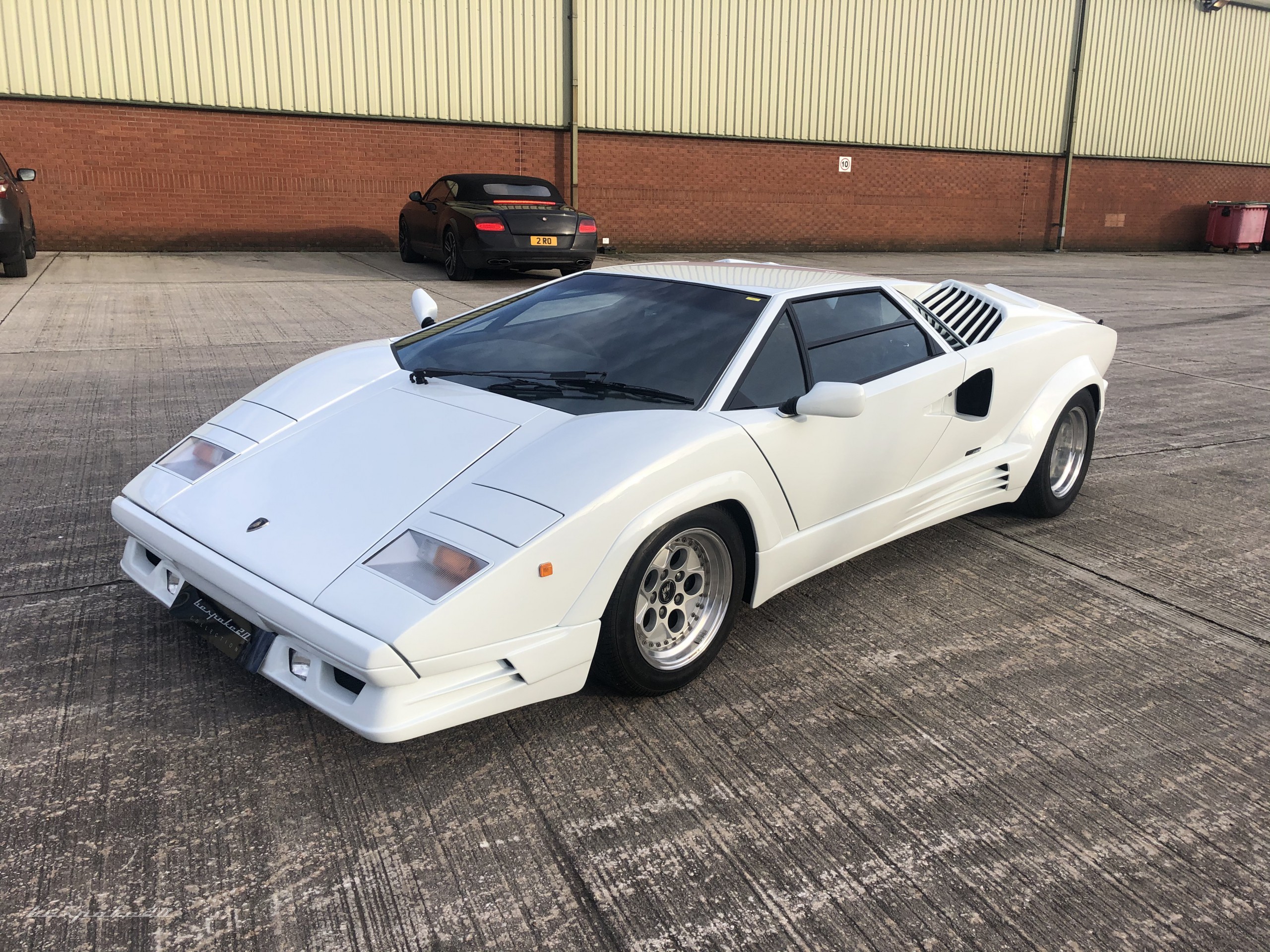 LAMBORGHINI COUNTACH 25TH ANNIVERSARY RHD - Bespoke20